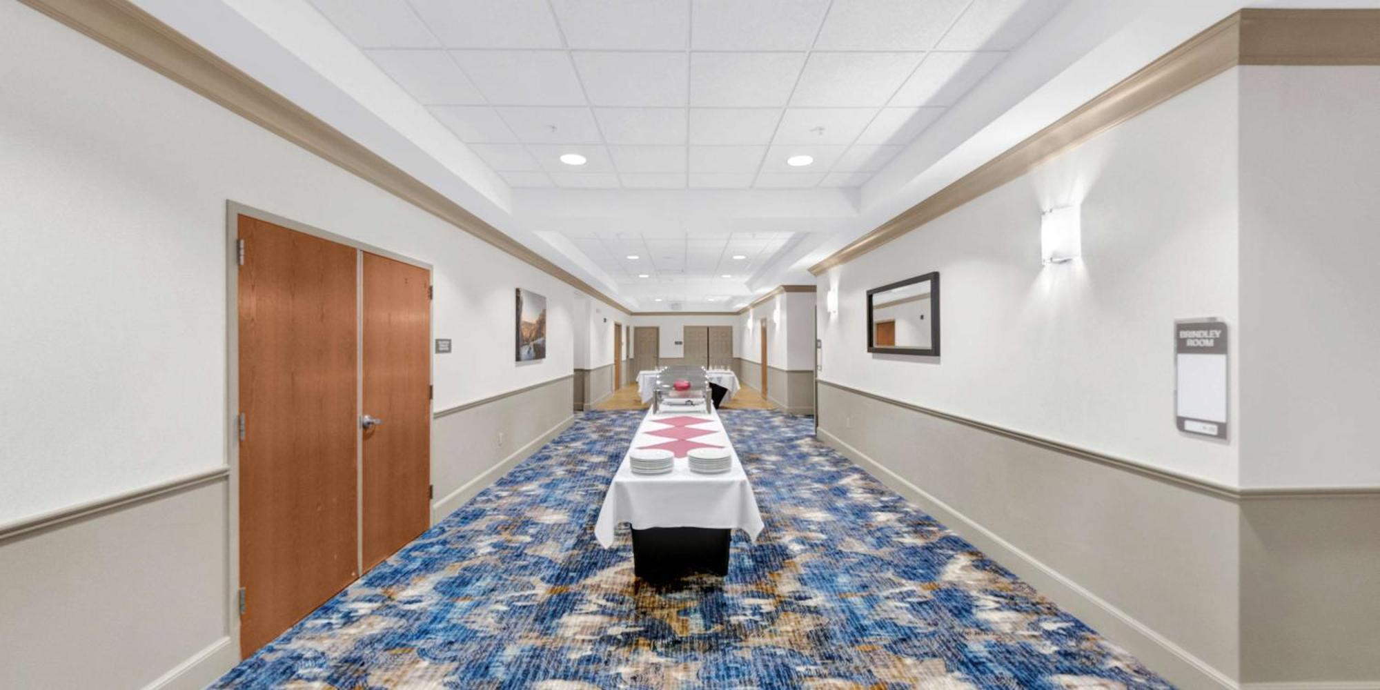 Hilton Garden Inn Итака Экстерьер фото